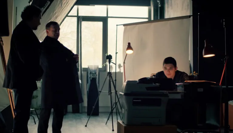 Момент из 16 серии 1 сезона