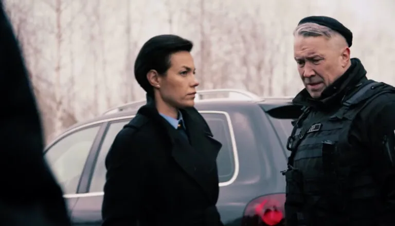 Момент из 24 серии 1 сезона