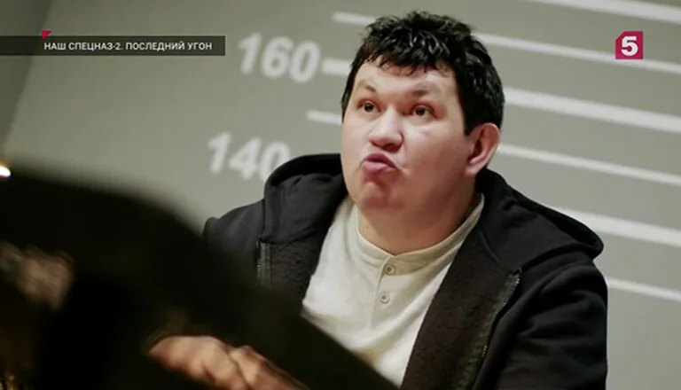 Момент из 12 серии 2 сезона