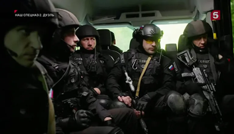 Момент из 33 серии 2 сезона