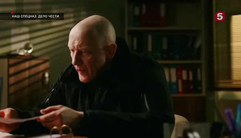 Момент из 6 серии 2 сезона