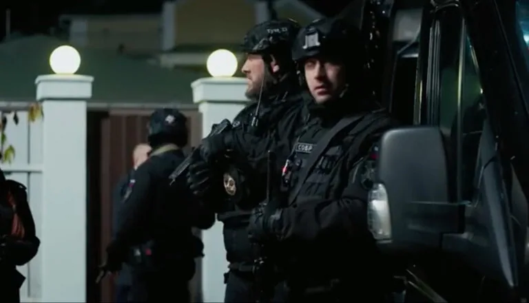 Момент из 20 серии 3 сезона