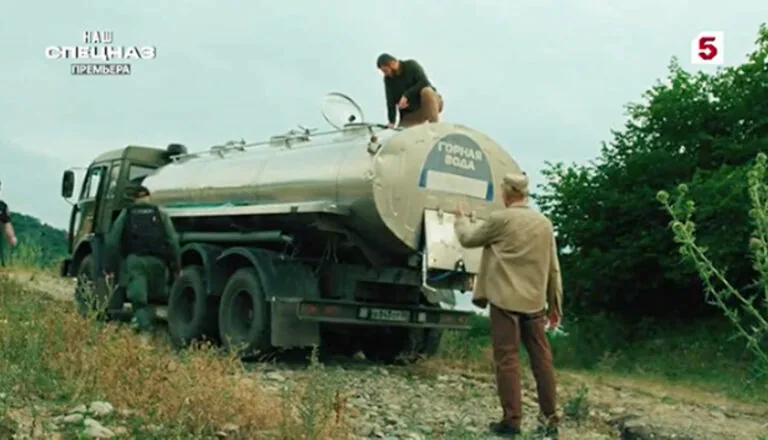 Момент из 37 серии 3 сезона